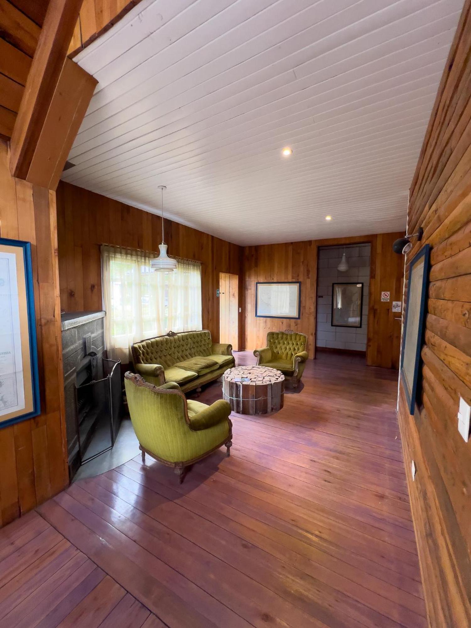 Wesley House Hosteria Boutique San Martín de los Andes Exterior foto