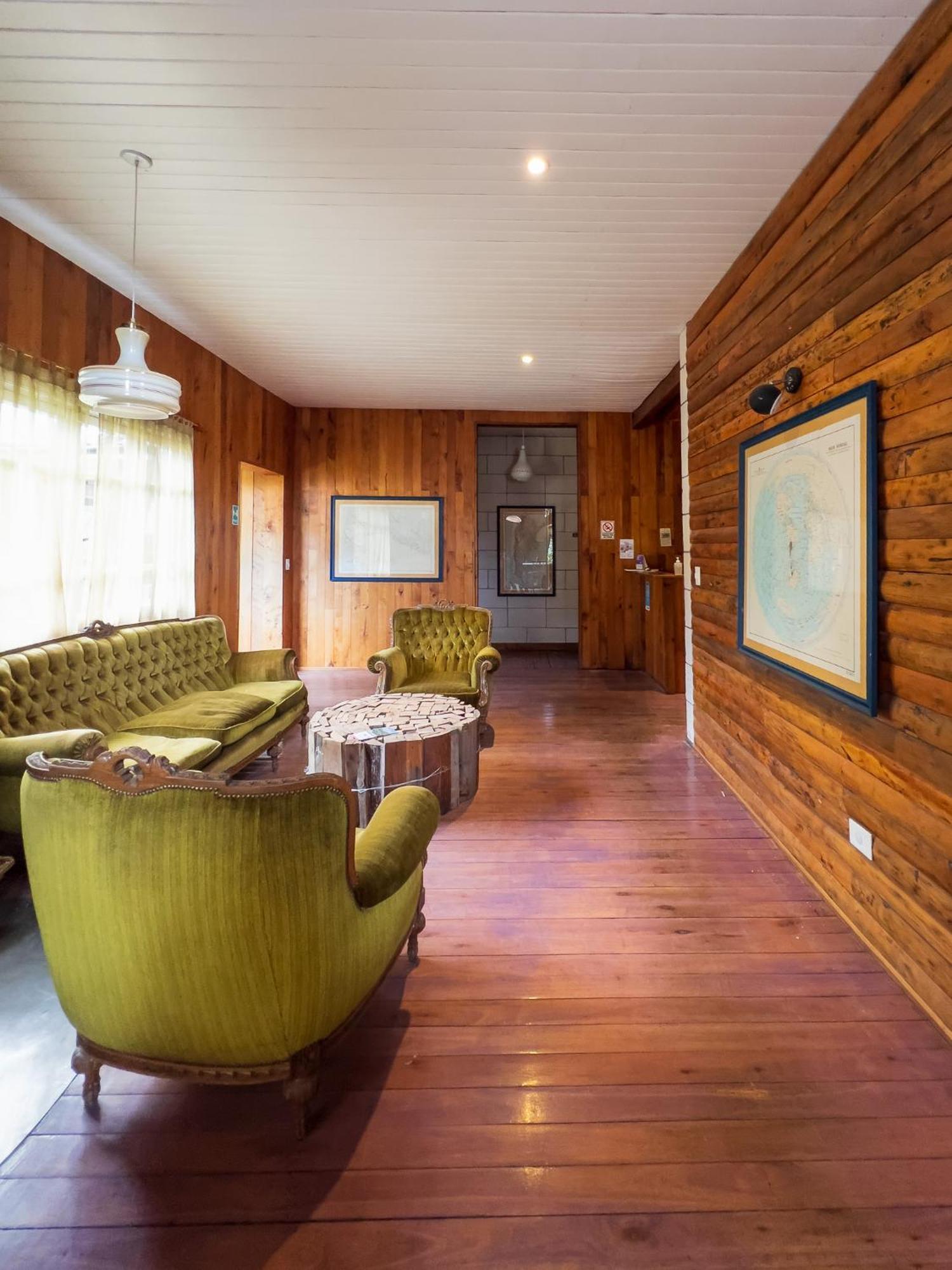 Wesley House Hosteria Boutique San Martín de los Andes Exterior foto